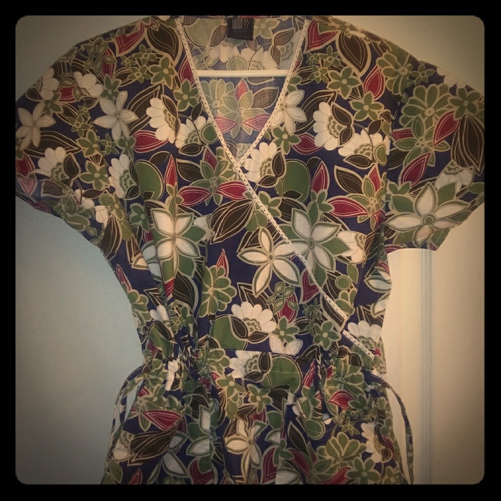 Scrub top